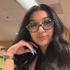 Meet your Posher, Vanessa